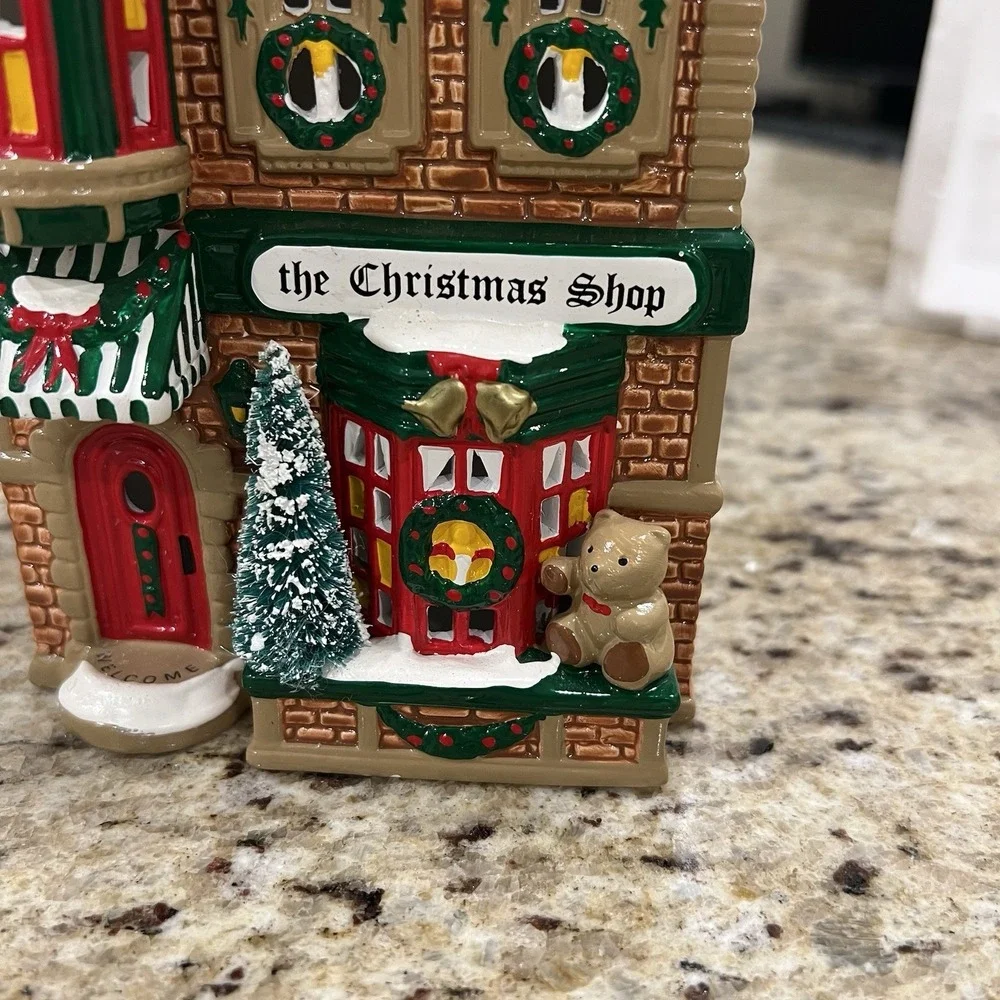 Department 56 The Christmas Shop Original Snow Village Lighted Building 50970